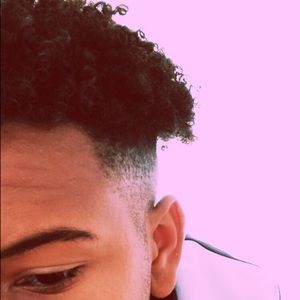 Meet your Posher, Elias